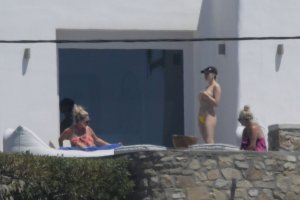 Perrie Edwards Topless - TheFappeningBlog.com 54.jpg