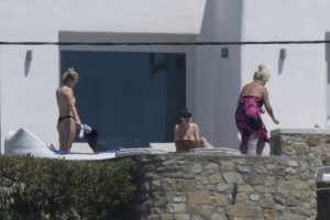 Perrie Edwards Topless - TheFappeningBlog.com 59.jpg