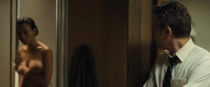 Taylor Russell - Mother, Couch (2023) 4Kf8eMi5_o fake.png