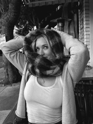 Emily Osment - wearing a scarf.jpg