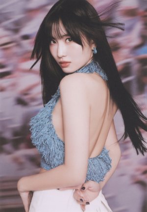 hirai-momo (3).jpg