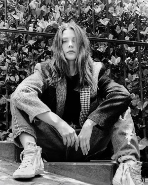 Ashley-Greene-Sexy-In-Hans (4).jpg