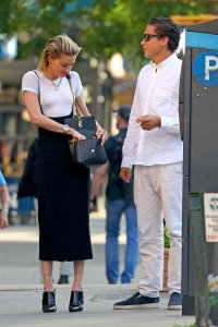 Amber Heard Braless - TheFappeningBlog.com 7.jpg