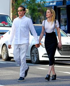 Amber Heard Braless - TheFappeningBlog.com 12.jpg