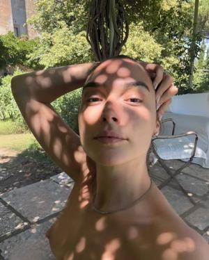 Gal Gadot - ME19YCXZ_o fake.png