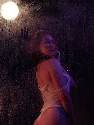 Jewel Staite - Instagram Pic ME19ZLVB_o.jpg