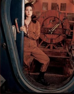 Jewel Staite as Kaylee Frye in Firefly 3.jpg