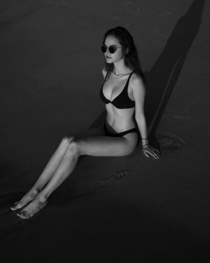 Victoria Villezcas (12).jpg