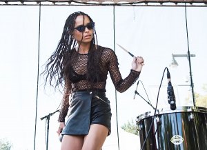 Zoe-Kravitz-Sexy-4.jpg