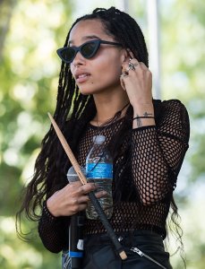 Zoe-Kravitz-Sexy-11.jpg