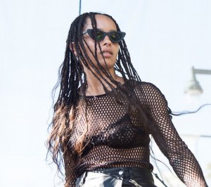 Zoe-Kravitz-Sexy-14.jpg