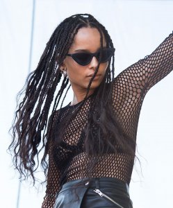 Zoe-Kravitz-Sexy-18.jpg