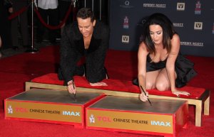 Katy-Perry-Cleavage-27.jpg