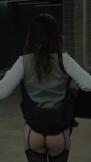 Kiernan Shipka - Industry (2026) s4e4 ivIajDQU_o.jpg