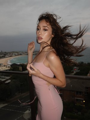 Alycia Debnam-Carey - wearing a pink dress 625965996_18557219044030831_1847435793070365258_n.jpg