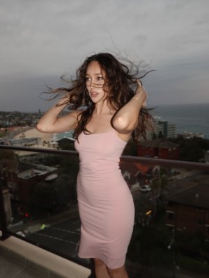 Alycia Debnam-Carey - wearing a pink dress 626419512_18557218849030831_3306852506180599931_n.jpg