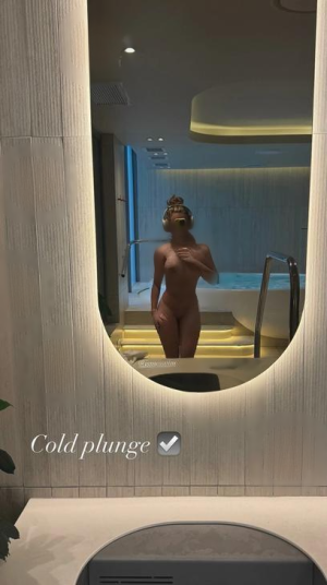 Brec_Bassinger in_bikini_02-01-20260001 fake.png