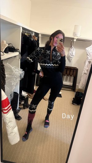 Nina Dobrev - 689347520_aqncltrlqkvzrcn_pr-qwjuilxepnmzawagqpn7trvjzfpugpf9qrr92vvzp1sqxevm2up...jpg