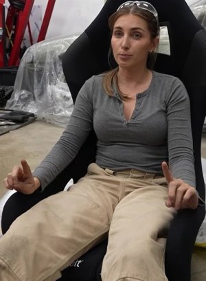 Emelia Hartford (4).jpg Emelia Hartford (4).jpg