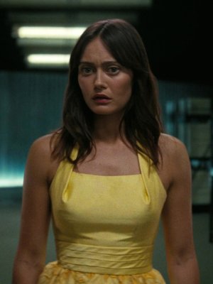 Ella Purnell (37).jpg