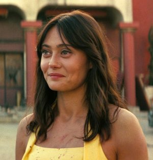 Ella Purnell (71).jpg