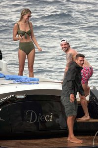 Danielle Knudson Sexy - TheFappeningBlog.com 37.jpg