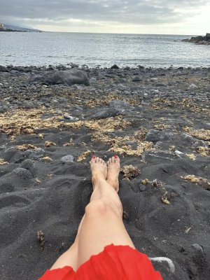 toes on beach.jpg