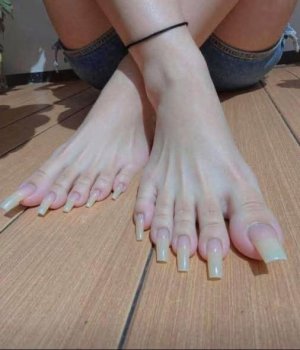 toes.jpg