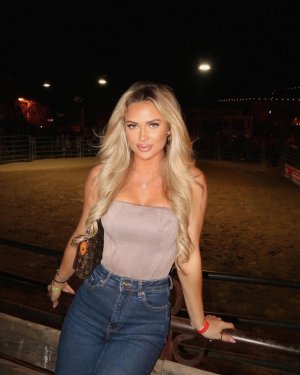 Brylie St Clair (8).jpg