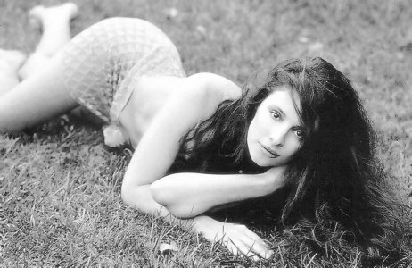 Madeleine Stowe - LsaqszSj0t1r42hy9o1.jpg