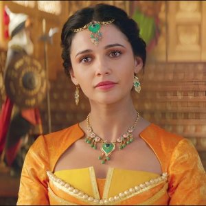 Naomi Scott as Jasmine 8.jpg