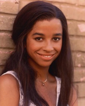 rae-dawn-chong-80s-icon-v0-di6qh1dt5wvc1.jpeg