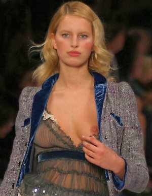 Karolina Kurkova (9).jpg