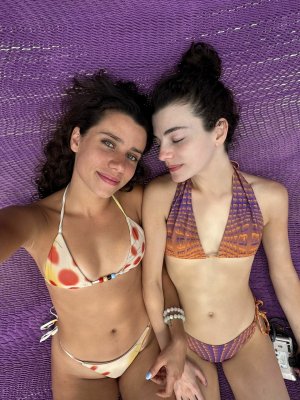 Zoe Steiner - bikini on a boat ME1B0KQ6_o.jpg