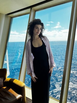 Zoe Steiner - bikini on a boat ME1B0KQ7_o.jpg