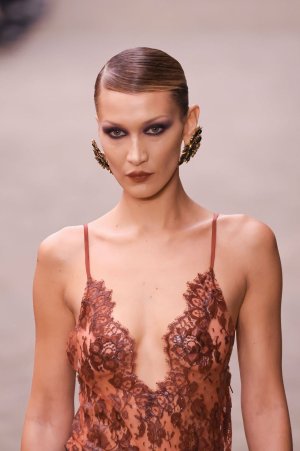 bella-hadid-walks-runway-at-saint-laurent-womenswear-fall-winter-2026-2027-show-at-paris-fashi...jpg