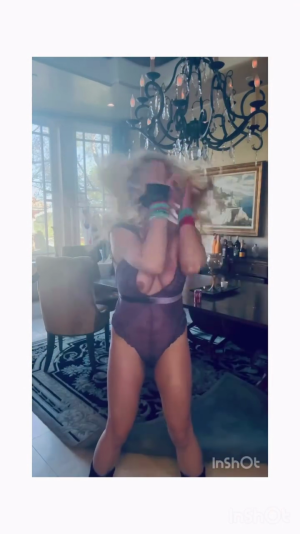 Britney_Spears_-_2026.03.04_-_IG_VID_cap_-_4.png