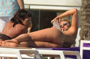 Danielle Armstrong Sexy - TheFappeningBlog.com 1.jpg