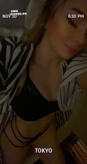 amaleaked.pk-Amber Glenn-33.jpeg