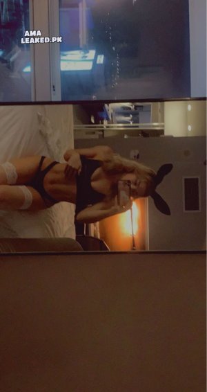 amaleaked.pk-Amber Glenn-55.jpeg