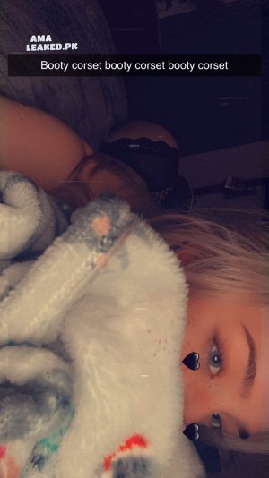 amaleaked.pk-Amber Glenn-132.jpeg