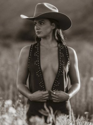 Hunter Deno - Cowgirl Hat 1.jpg