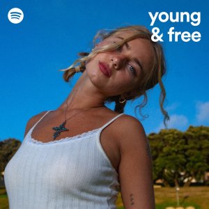 Claire Rosinkranz (4).jpg