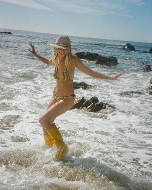 Claire Rosinkranz 06.jpg