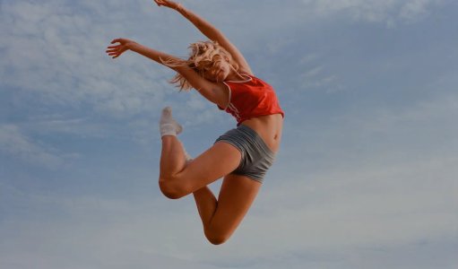 Claire Rosinkranz.jpeg Claire Rosinkranz.jpeg