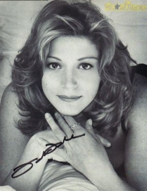 Farrah Forke (8).jpg