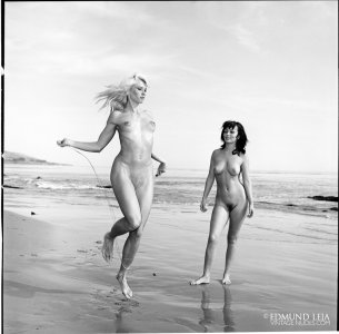 'Sylvia Hand (left) and Mickey Jines . 1960's US'.jpg