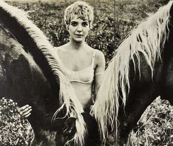 Gila von Weitershausen (7).jpg