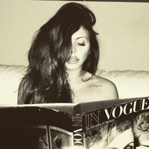 Jesy Nelson Cleavage - TheFappeningBlog.com 6.jpg