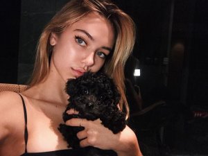 Delilah Belle Hamlin Sexy - TheFappeningBlog.com 69.jpg